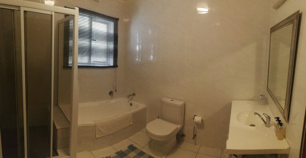 Фото Newlands Guest House