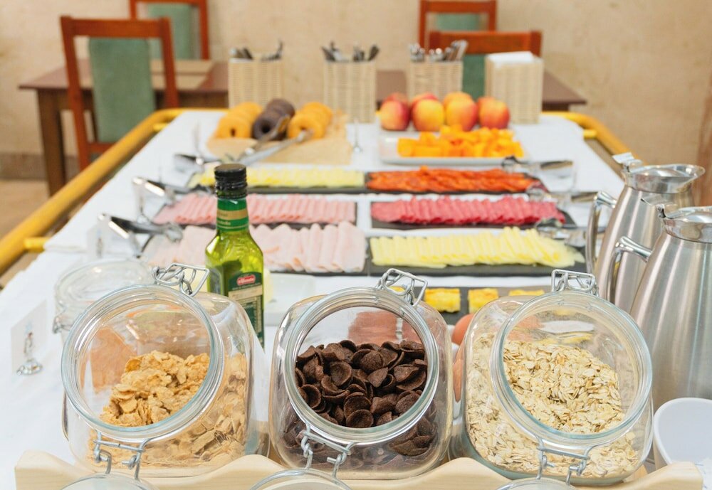 Фото Hotel Aeropuerto Sur