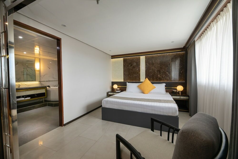 Фото Star Plaza Hotel