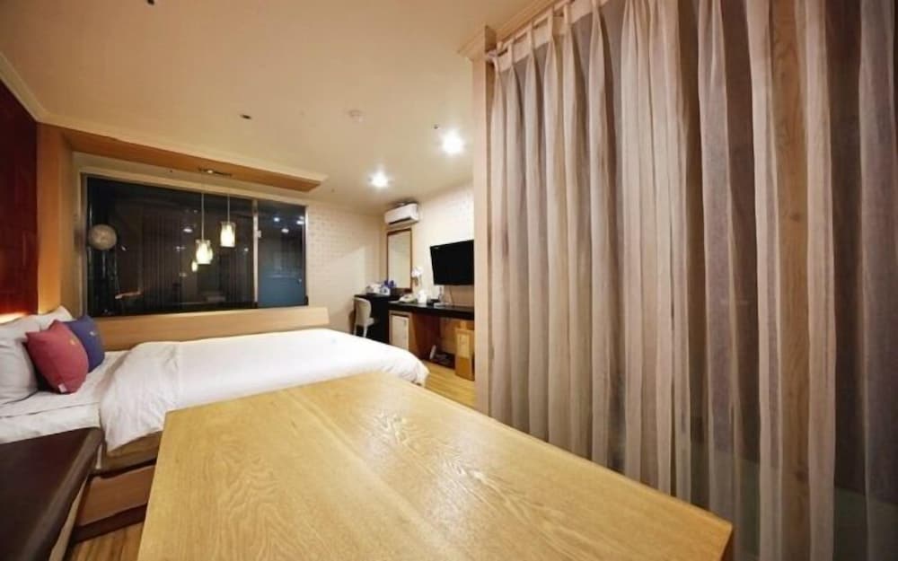 Фото Central Hotel