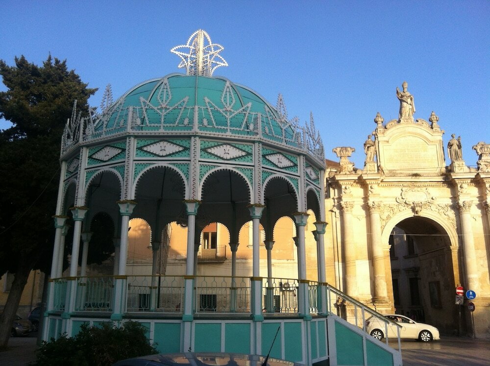 Фото отеля 2