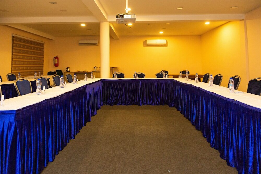 Фото Ah Hotel & Conference