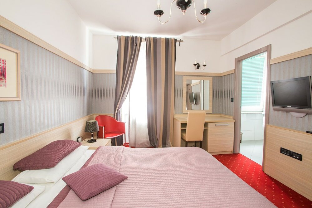 Фото Hotel Galija