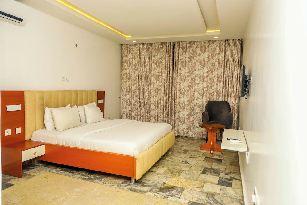 Фото 3J's Hotel Ltd