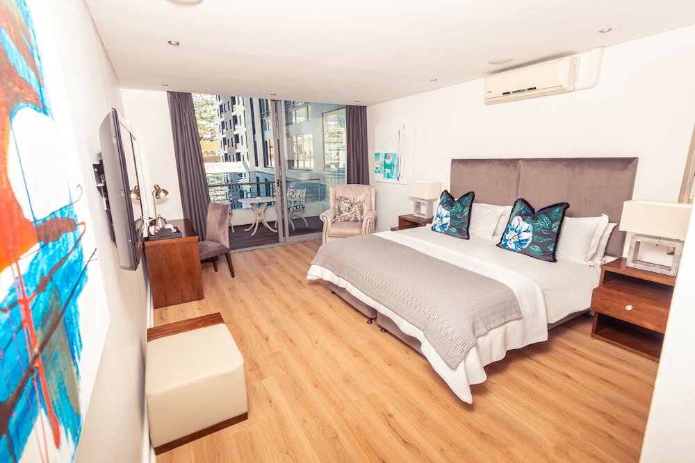 Фото Newkings Boutique Hotel