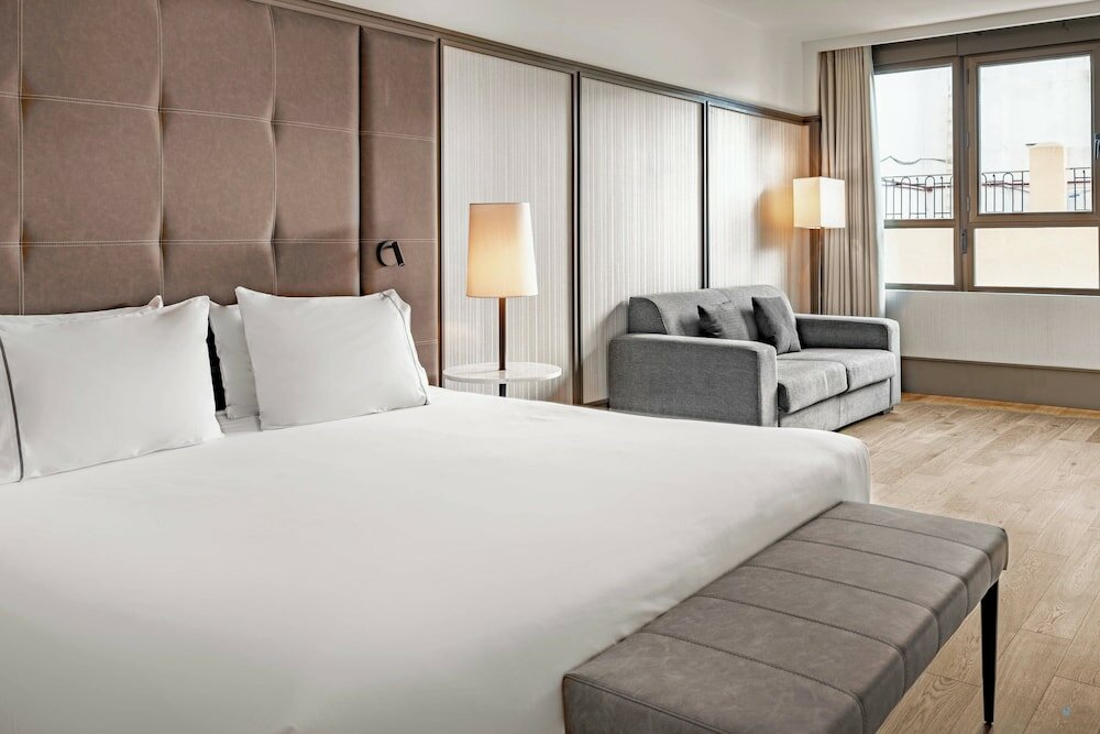 Фото Ac Hotel Avenida de América by Marriott