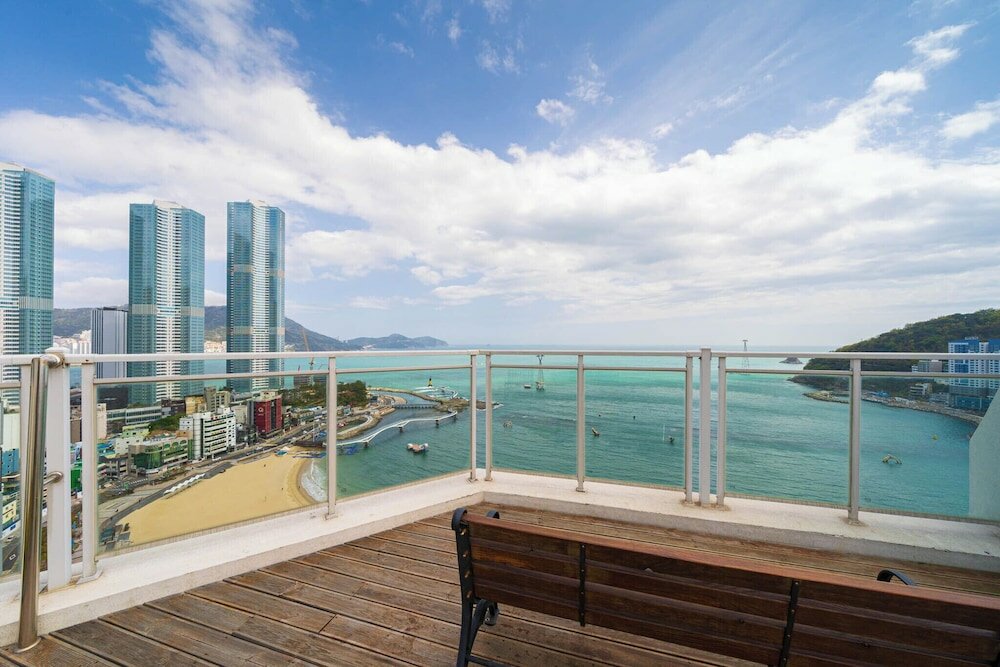 Фото Grab The Ocean Songdo