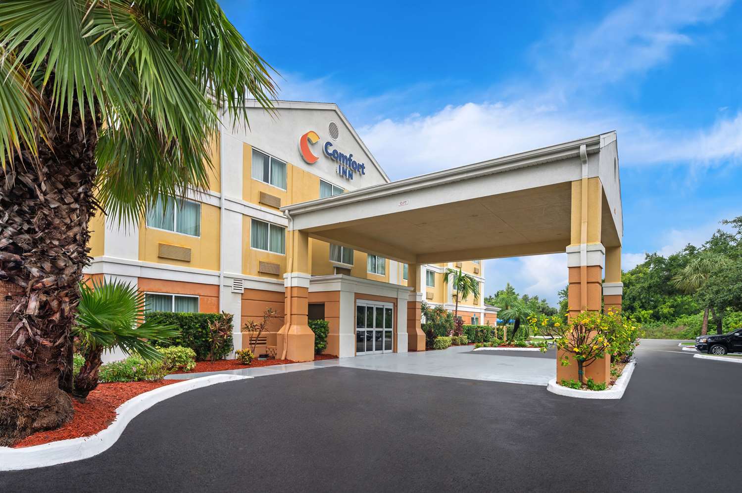 Фото Comfort Inn Fort Myers Northeast