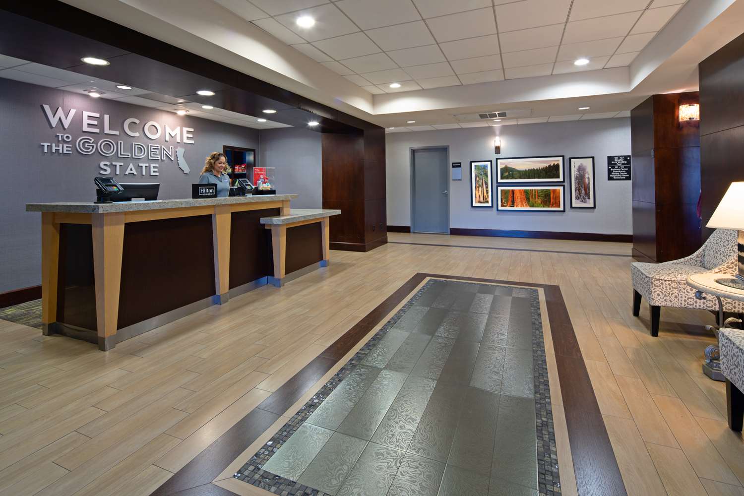 Фото Hampton Inn Visalia