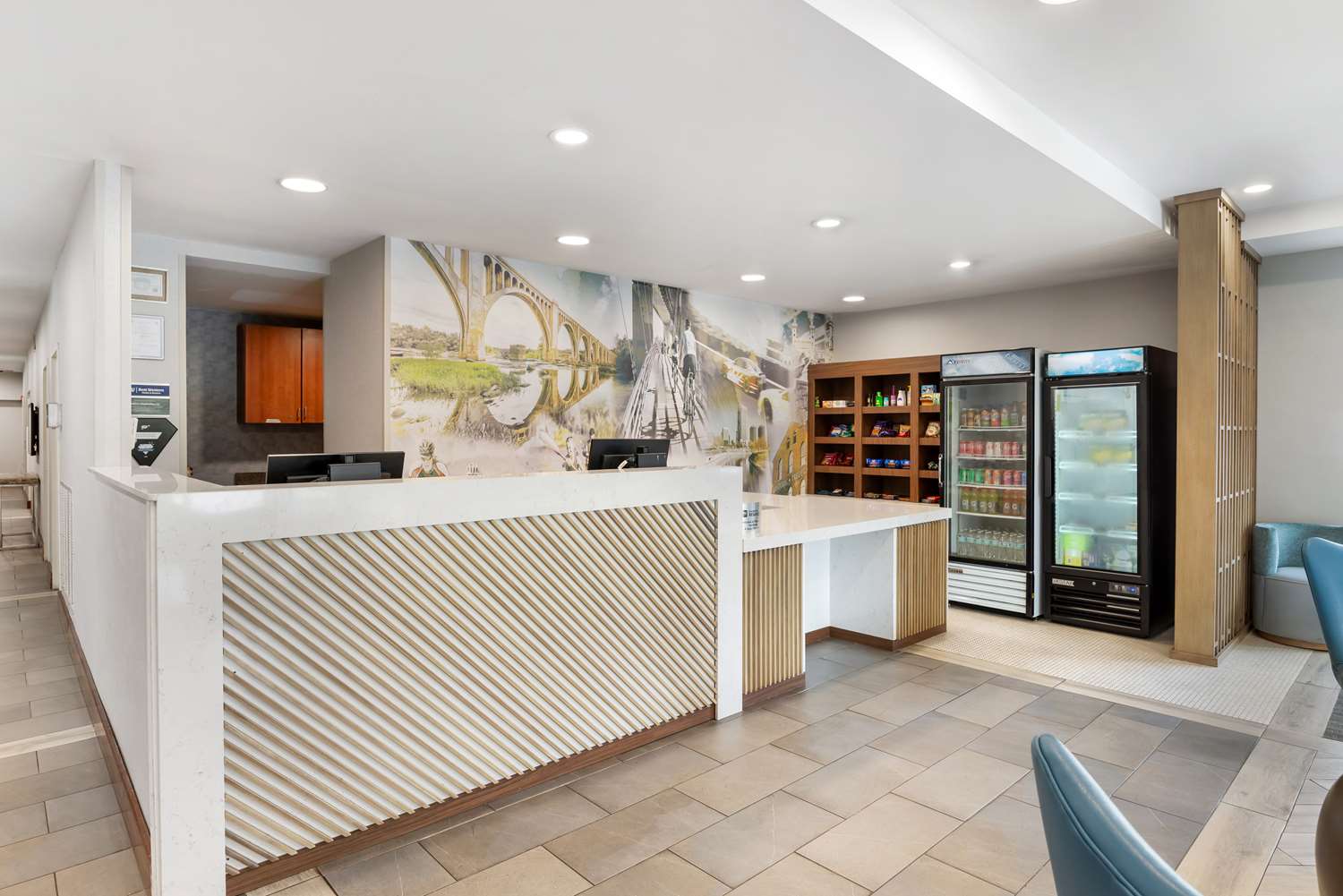 Фото Best Western Premier Richmond City Gateway