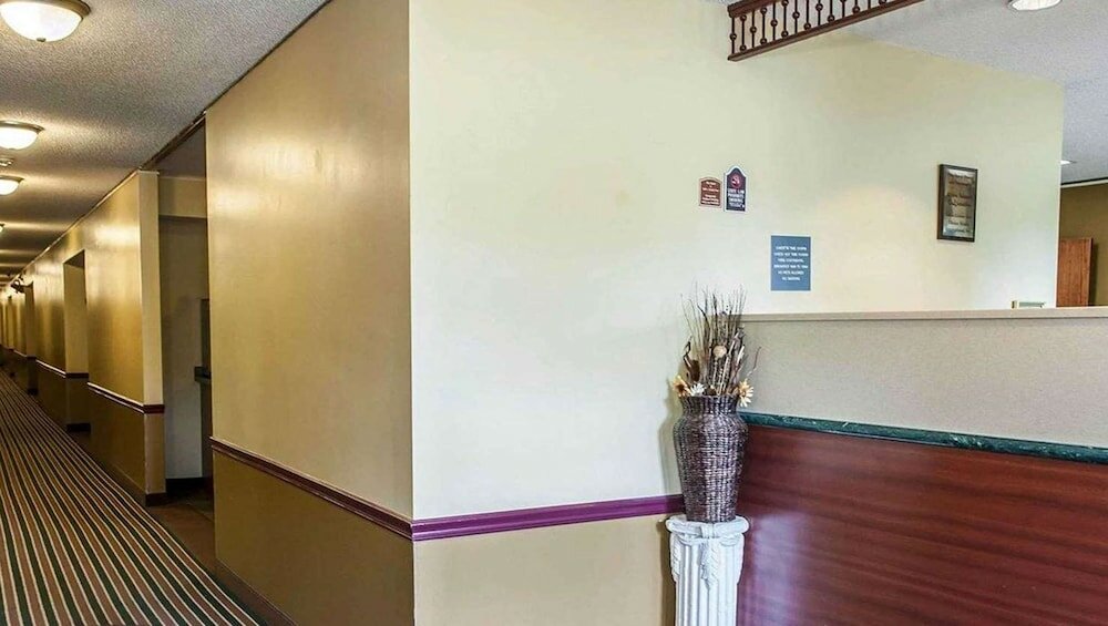 Фото Royal Inn Rockville