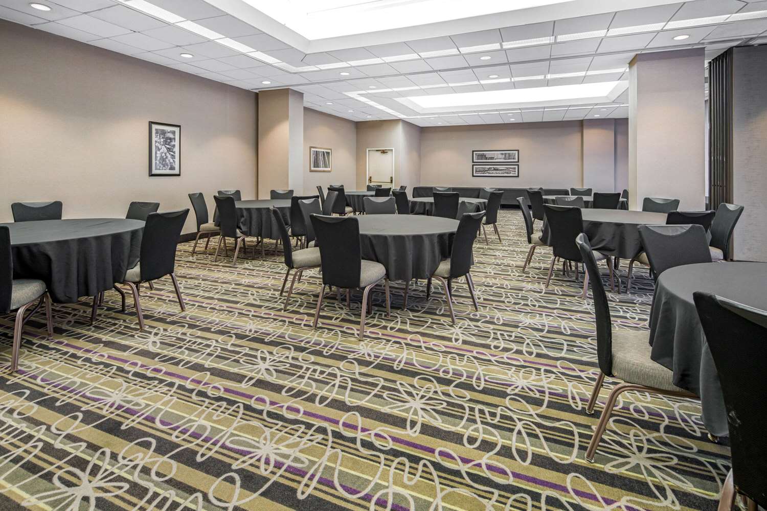 Фото La Quinta Inn & Suites by Wyndham Buena Park