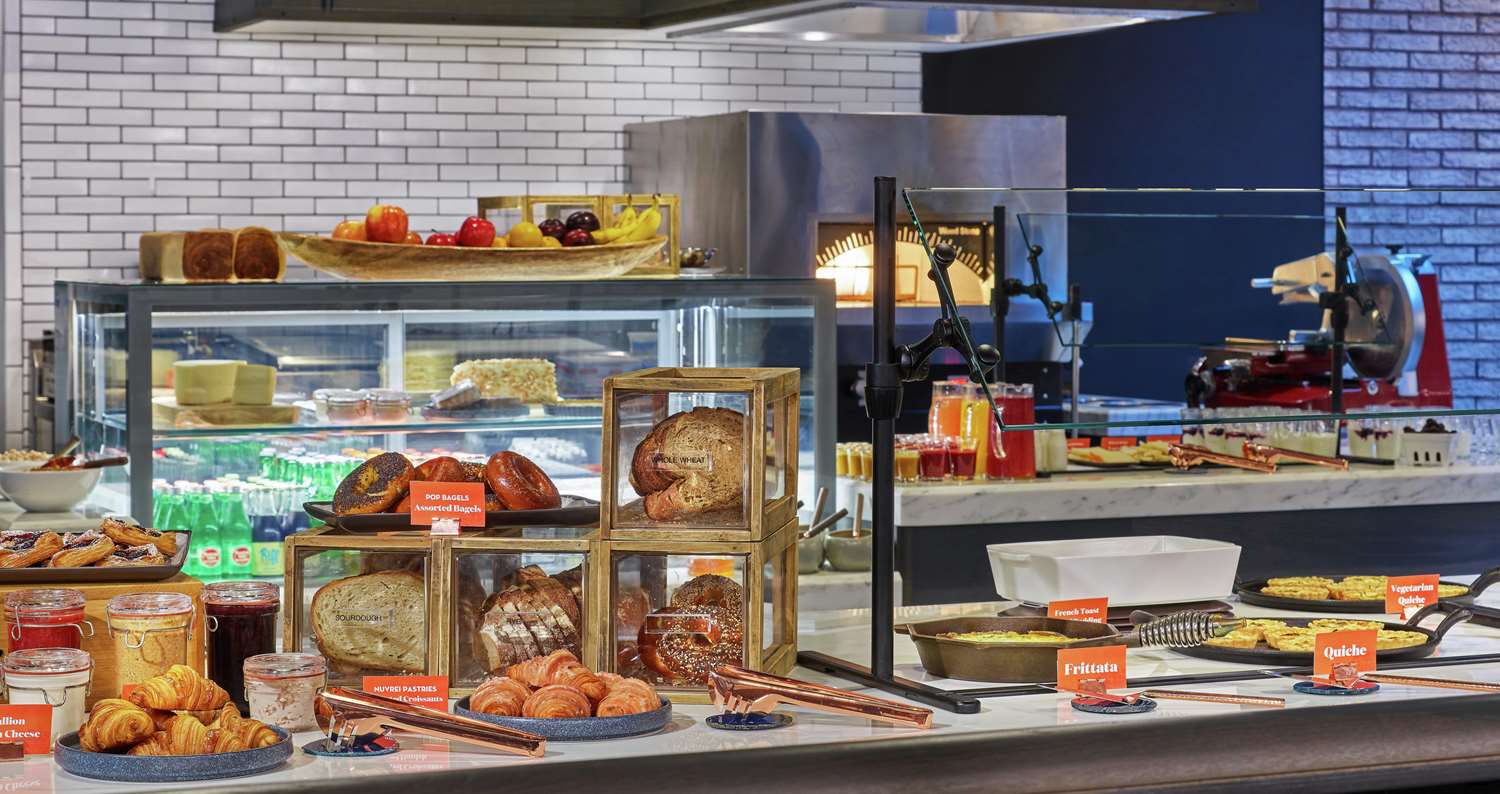 Фото Canopy by Hilton Portland Pearl District