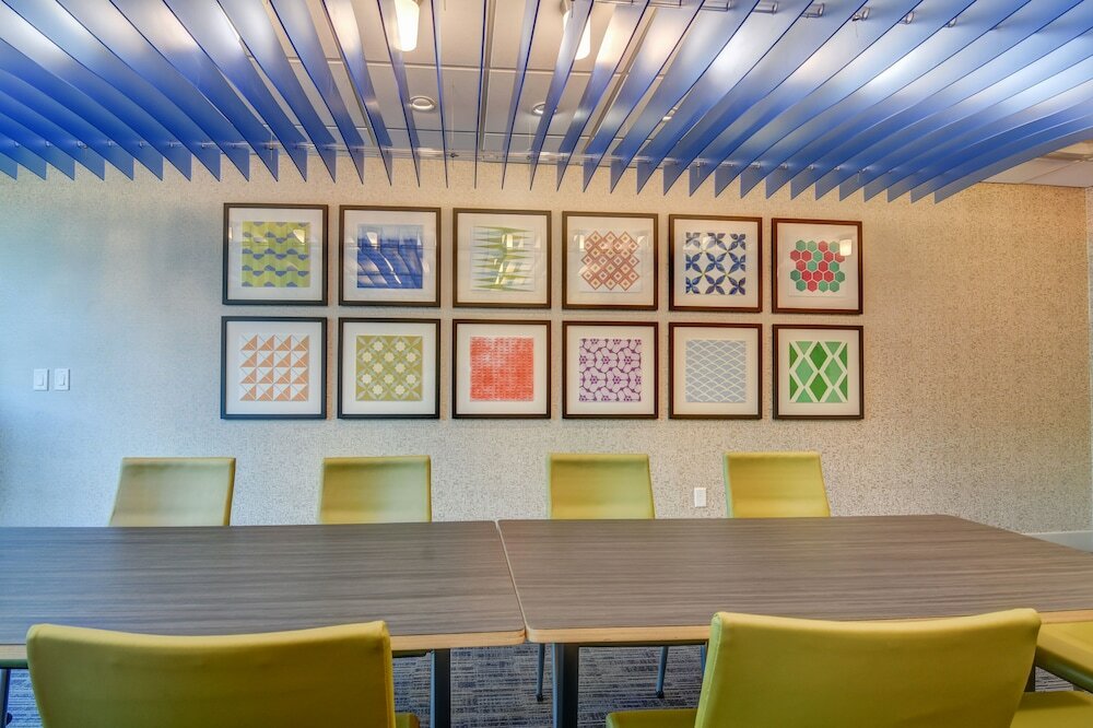 Фото Holiday Inn Express Fort Walton Beach Central, an Ihg Hotel