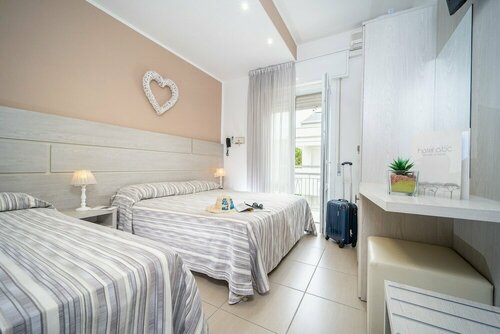 Внешний вид отеля Hotel ABC в Червии, фото 2