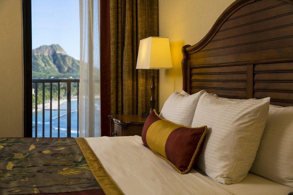 Фото Outrigger Waikiki Beach Resort