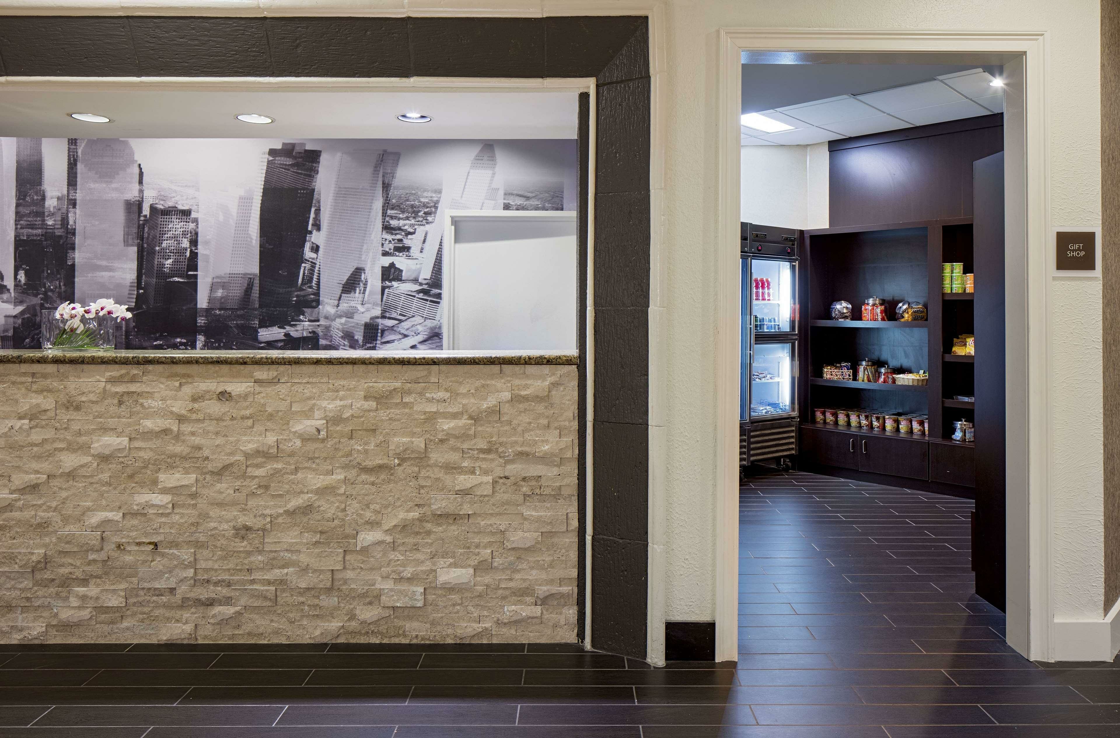 Фото Hilton Houston Galleria Area