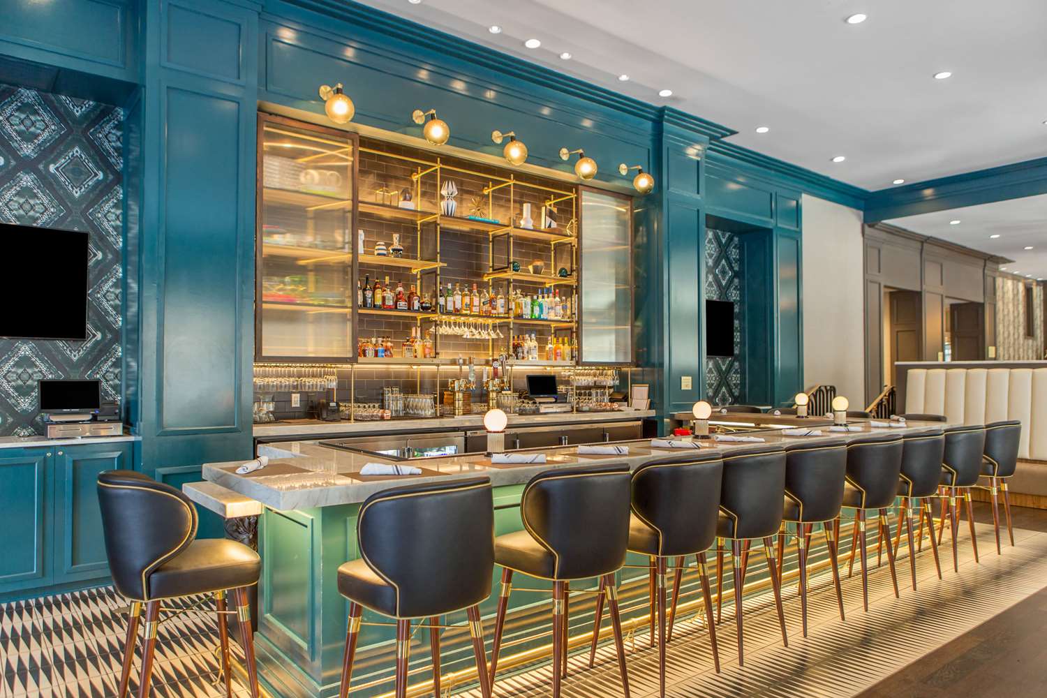 Фото Renaissance Saint Elm Dallas Downtown Hotel