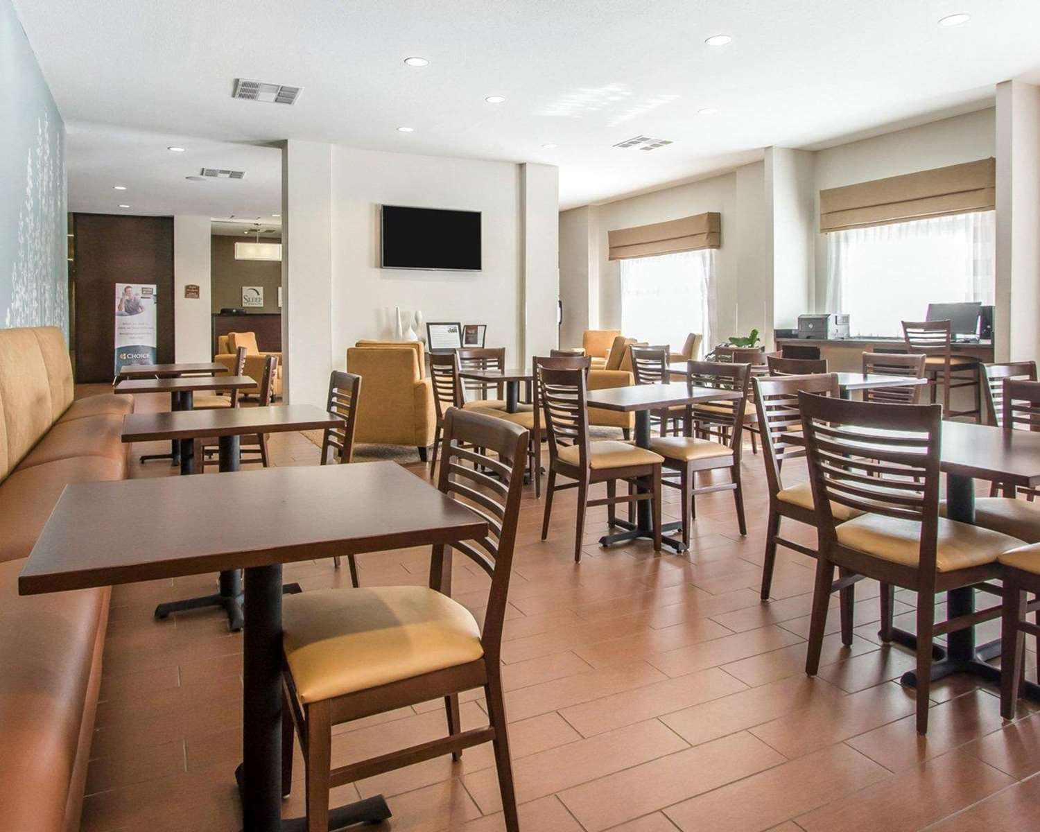 Фото Mainstay Suites Meridian