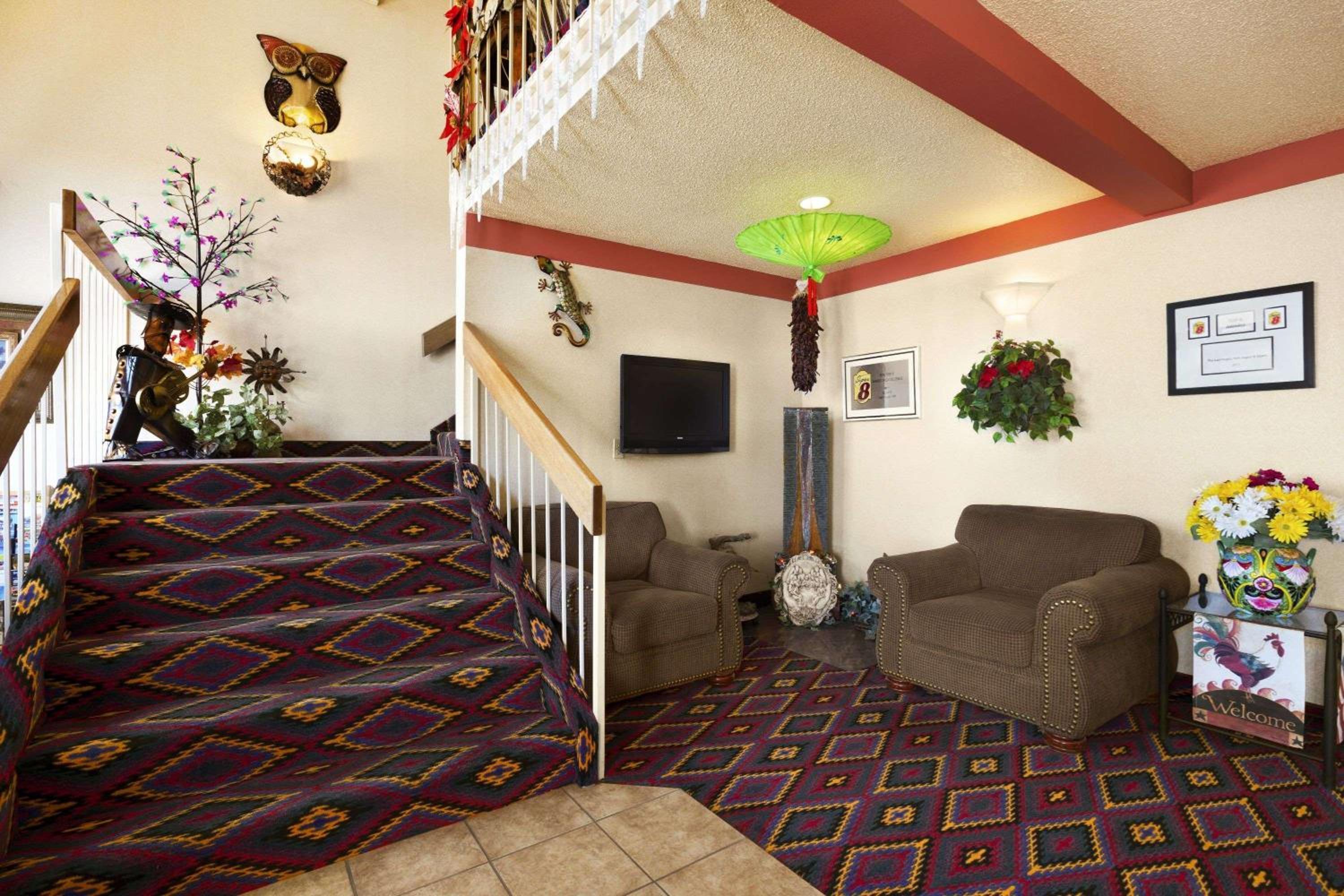 Фото Super 8 by Wyndham Las Vegas