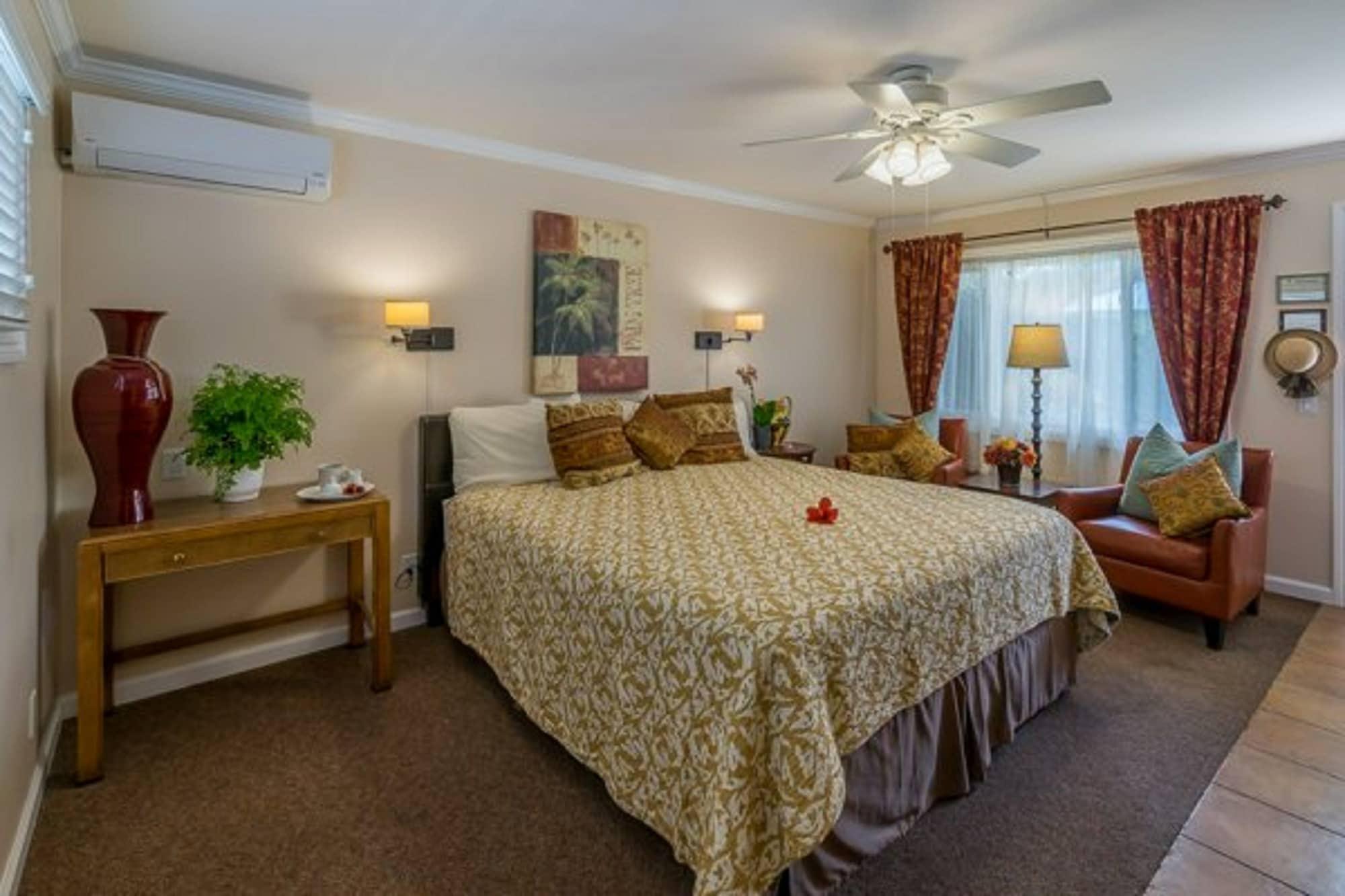 Фото Beach House Inn