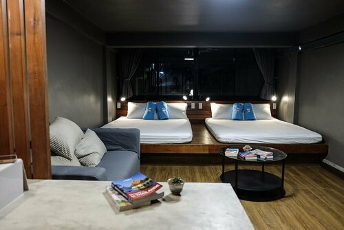 Внешний вид отеля In A Box Hostel в Бангкоке, фото 1