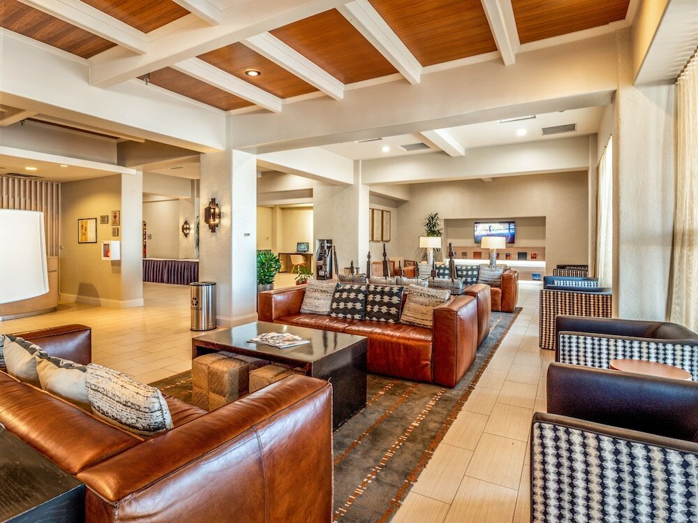 Фото Sheraton Albuquerque Airport Hotel