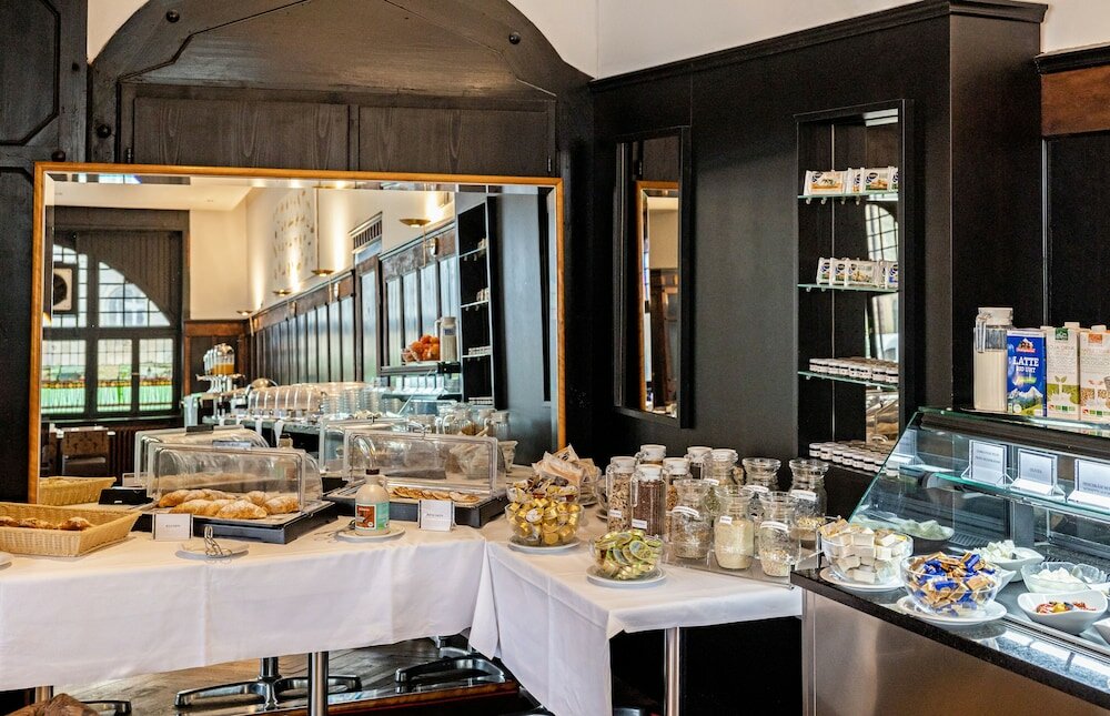 Фото Hotel Graf Zeppelin