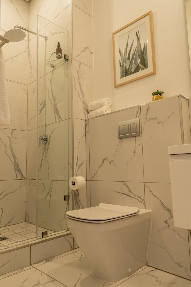 Фото Reserved Suites Illovo