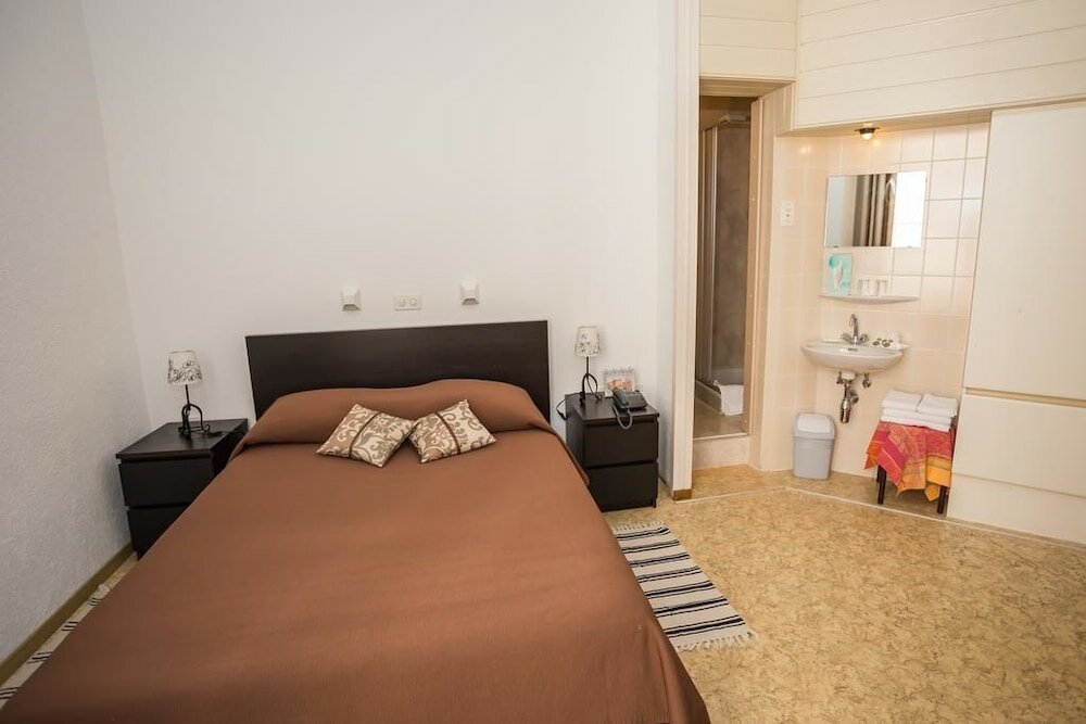 Фото Hotel Des Tourelles