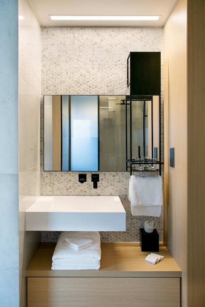 Фото Mercure Larnaca Beach Resort