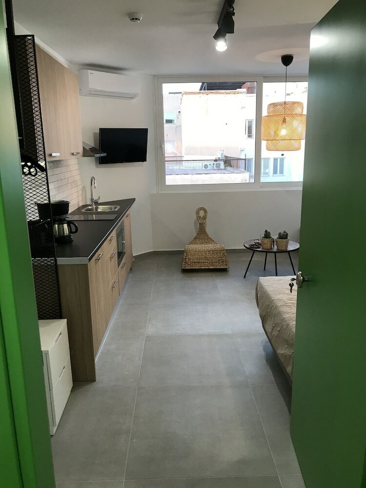 Фото The Athenians Art Apartments