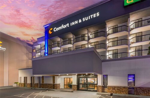 Гостиница Quality Inn & Suites Spring Lake - Fayetteville Near Fort Liberty в Спринг Лейк