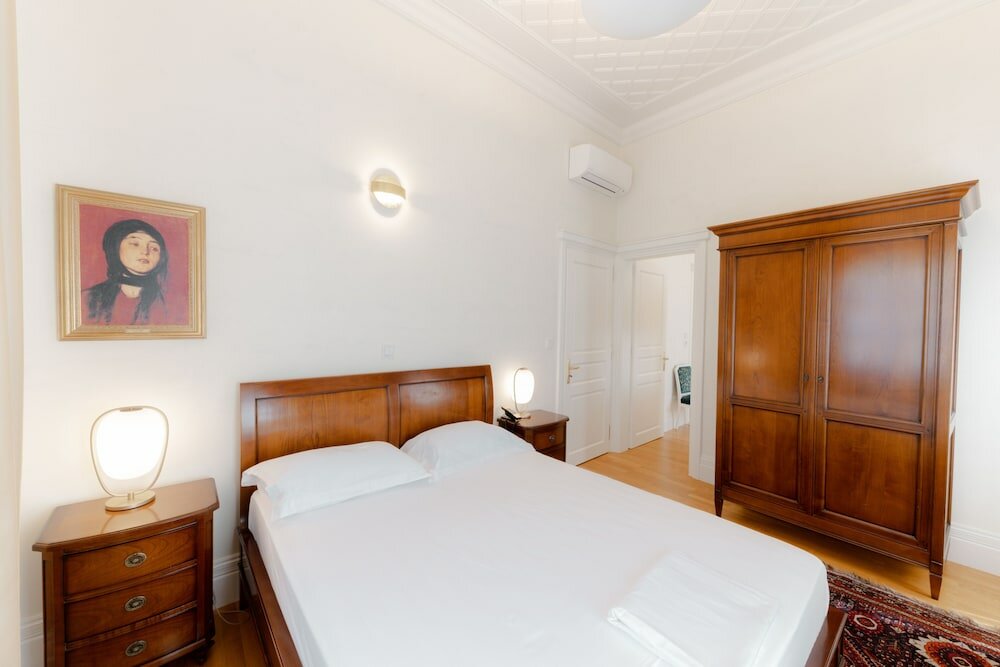 Фото Castellano Hotel & Suites