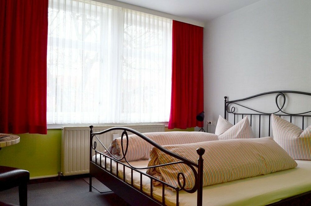 Фото Hotel Goldene Sonne