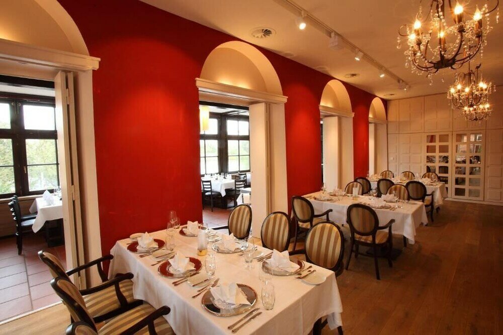 Фото Hotel MainChateau