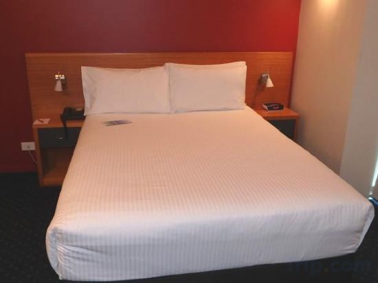 Фото Yehs Hotel Melbourne Cbd