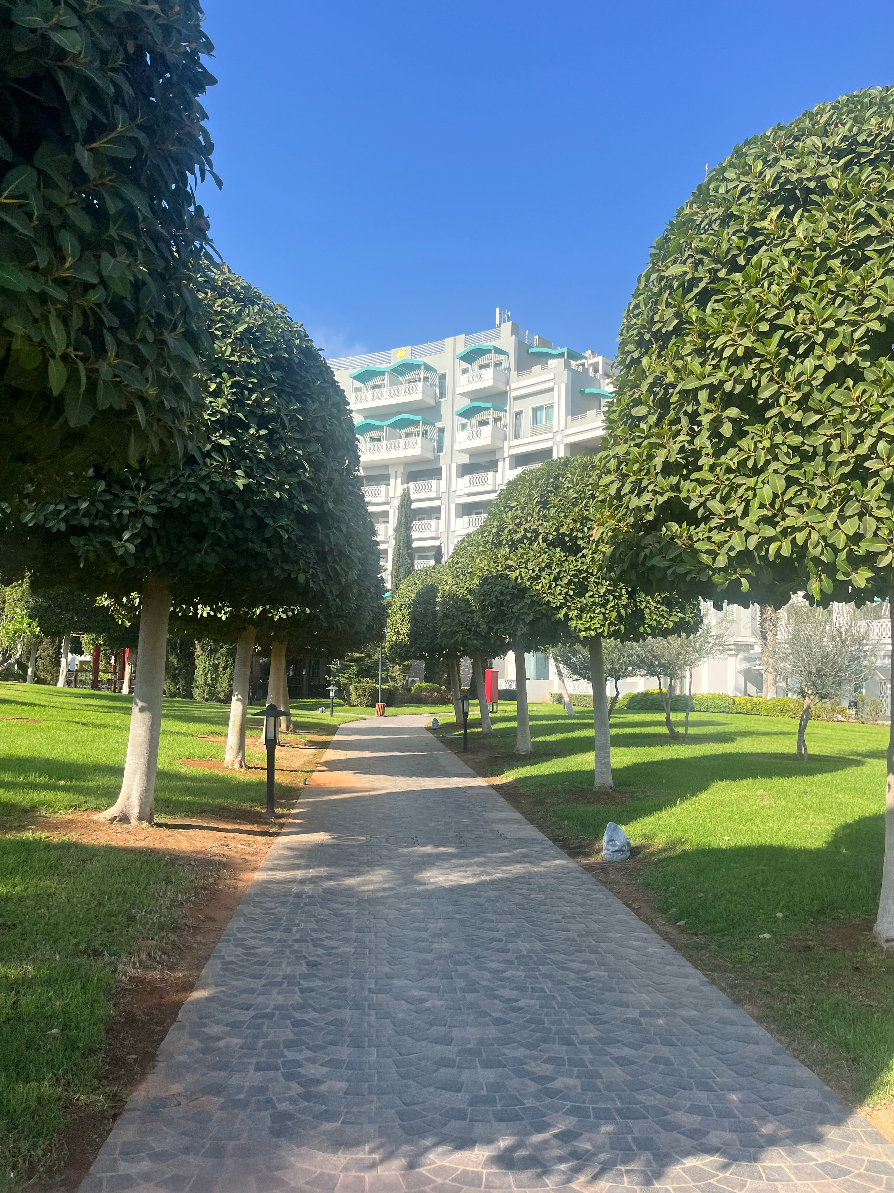 Фото Limak Cyprus Deluxe Hotel