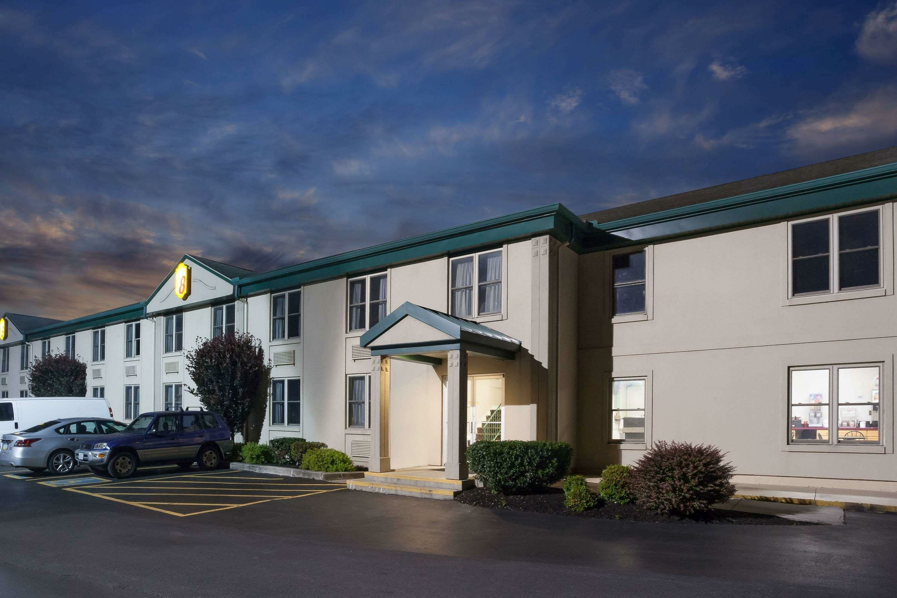 Фото Super 8 by Wyndham Harrisburg Hershey West