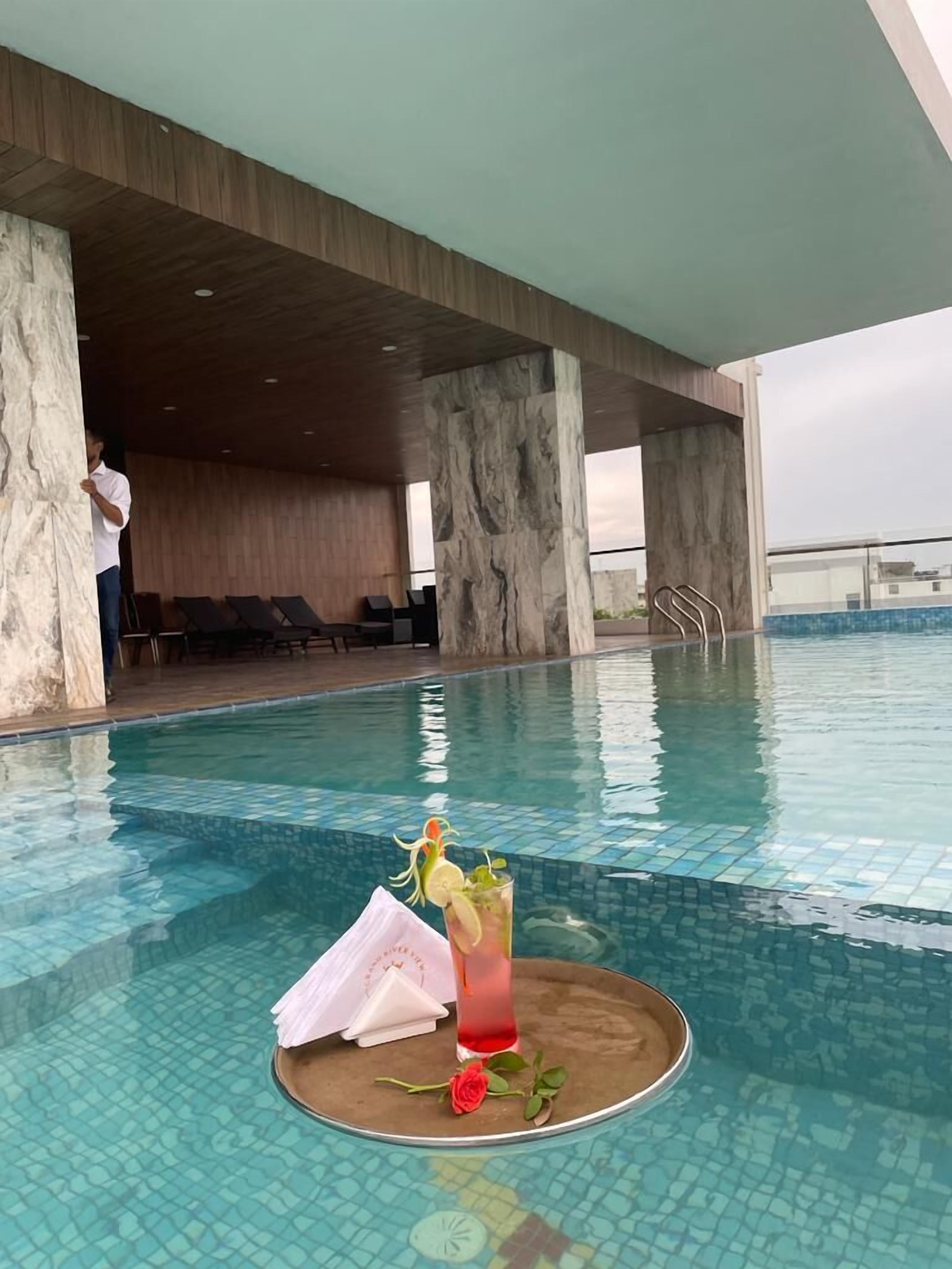 Фото Grand River View Hotel