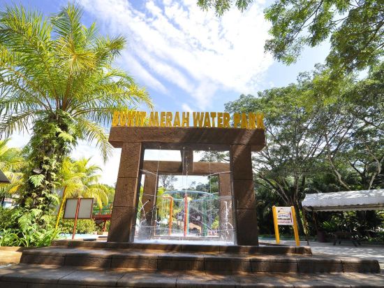 Фото Bukit Merah Laketown Resort