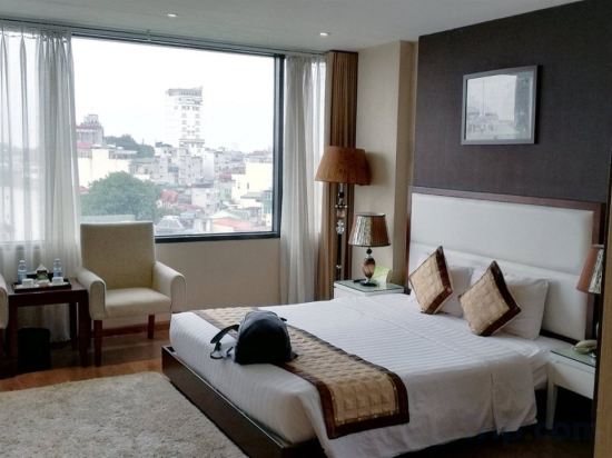 Фото Skylark Hotel