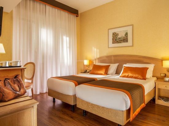 Фото Hotel Santa Costanza