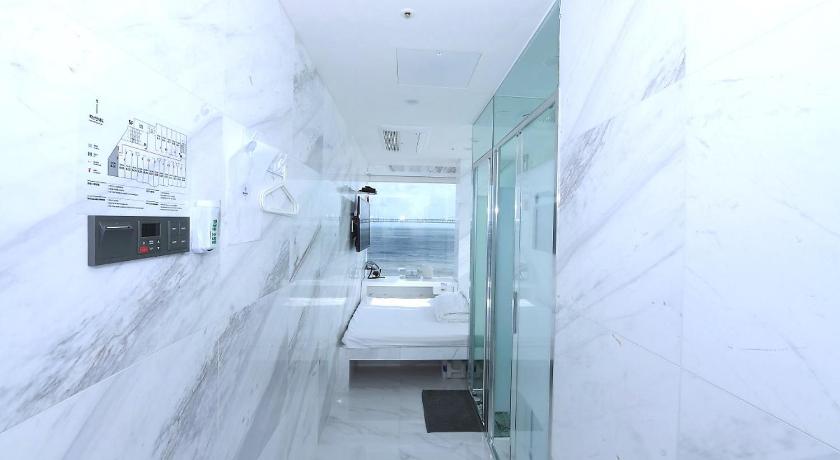 Фото Gwanganli Hotel 1