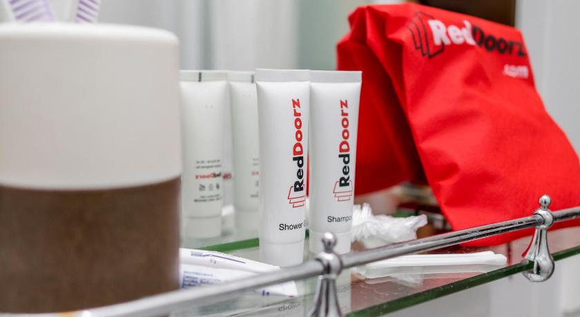 Фото RedDoorz near Taman Samarendah