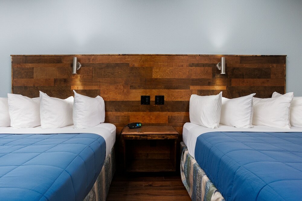 Фото Southern Oaks Inn