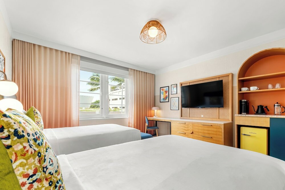Фото South Beach Plaza Hotel