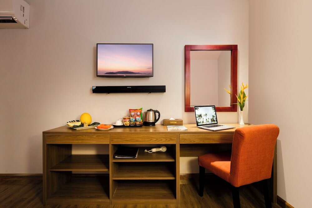 Фото Maple Leaf Hotel & Apartment