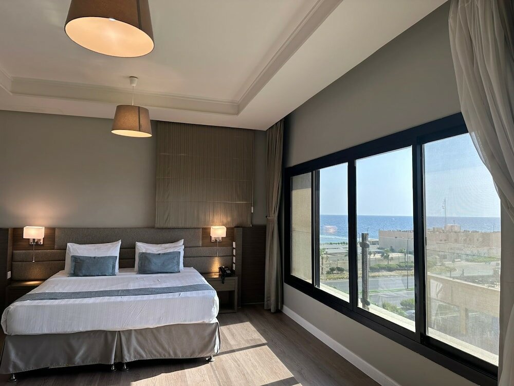 Фото Loren Suites Corniche