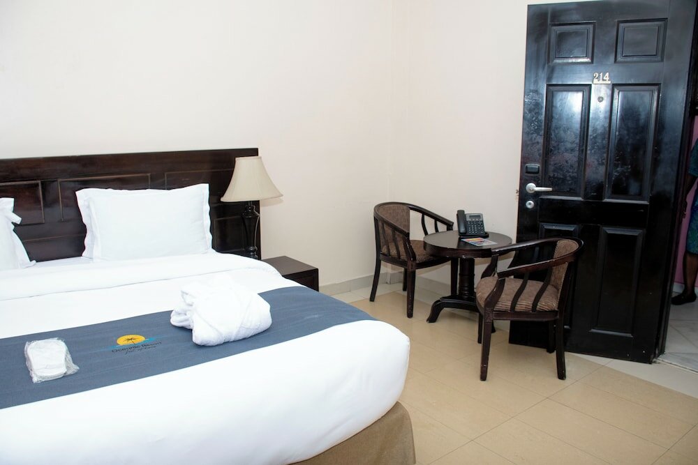 Фото Oceanic Resort